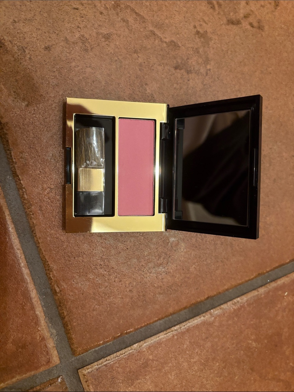 Estee Lauder Blush 210 Pink Tease - Picture 3 of 3